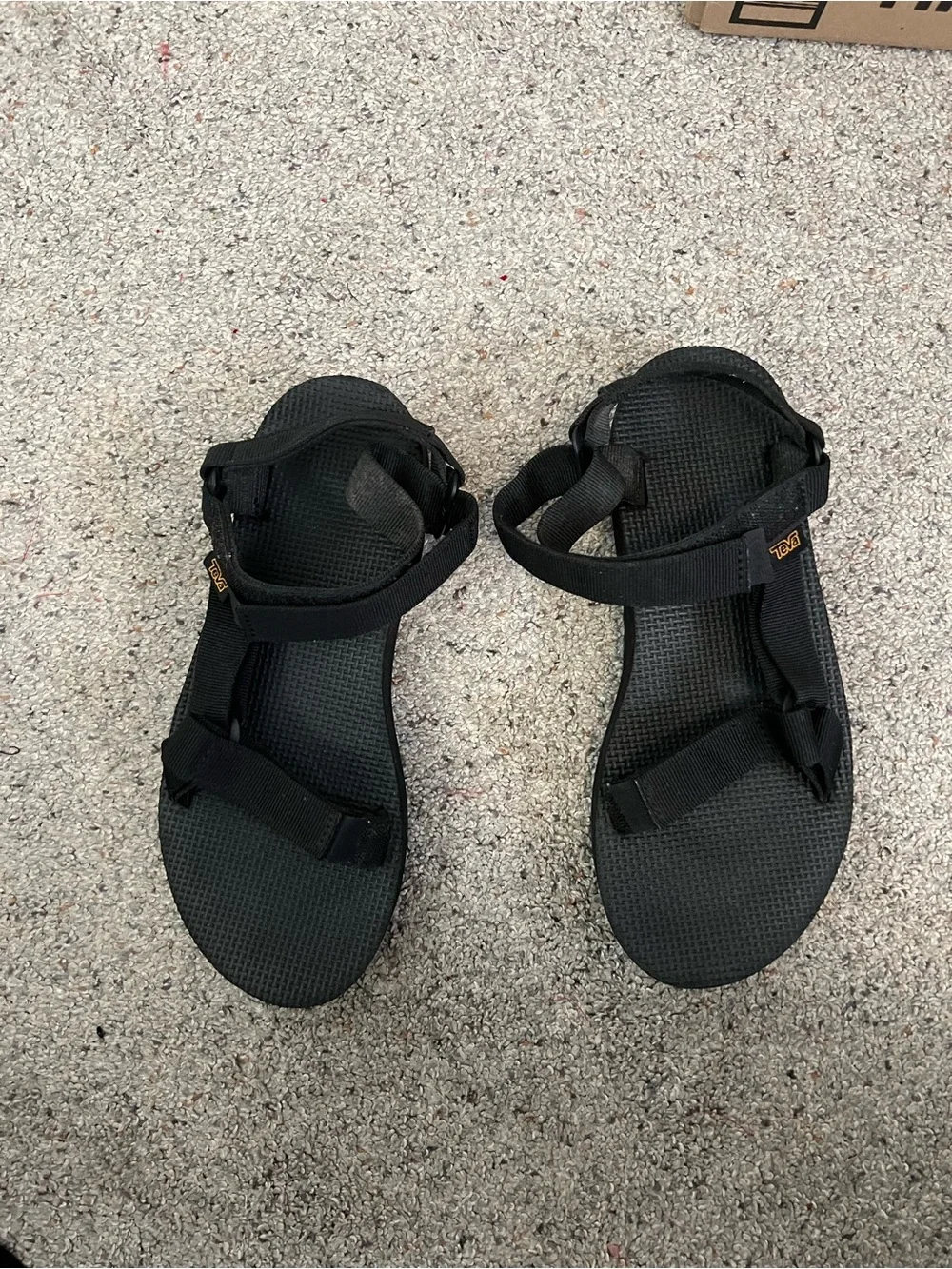 Teva Women's Midform Universal Sandals in classic black,8